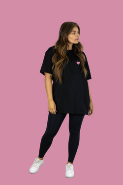 HEART ME TEE BLACK